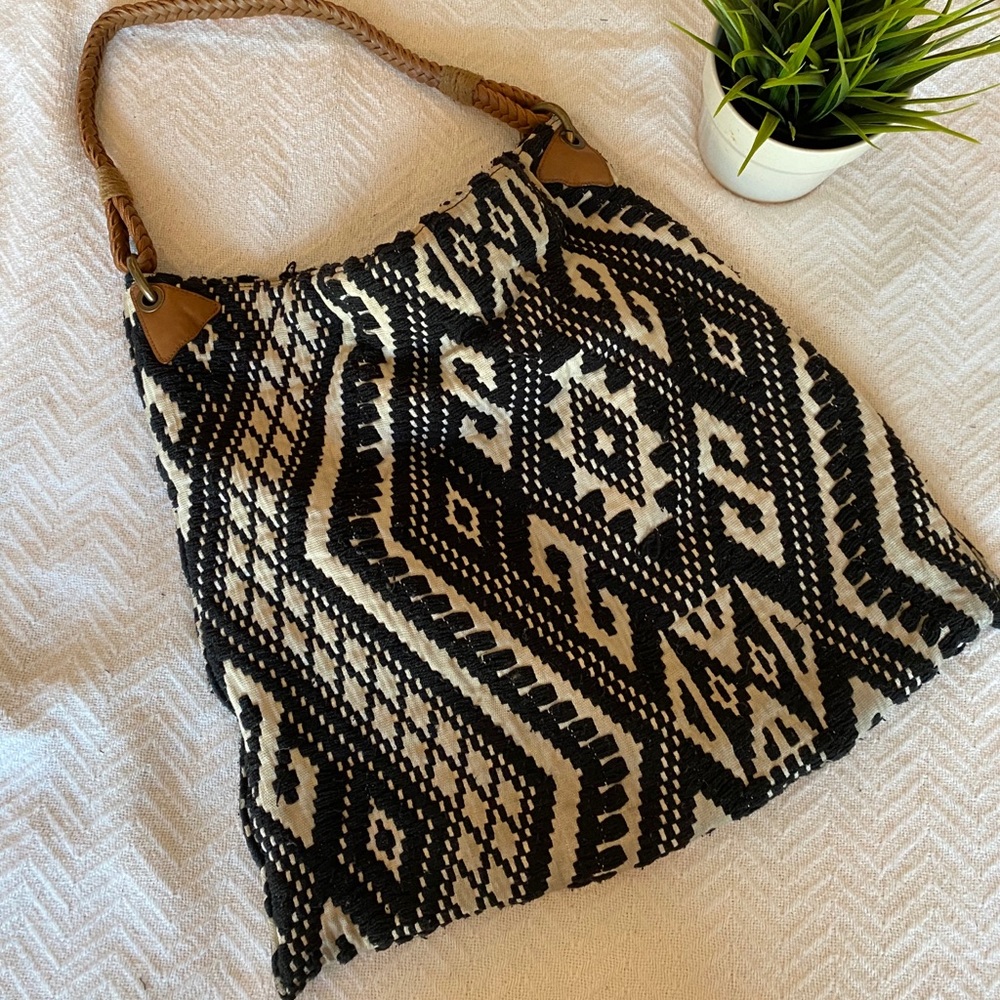 Merina Tribal Pattern Woven Tote